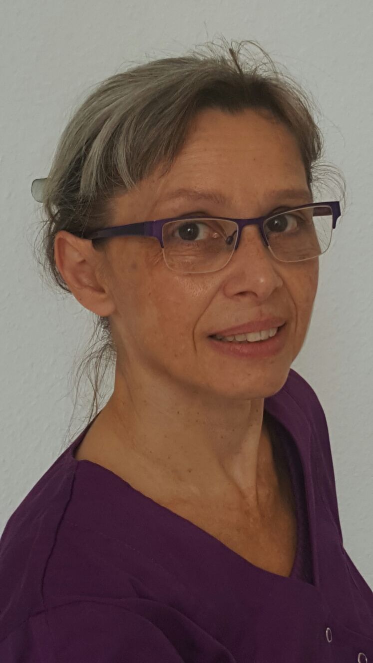 Dr. Gabriella Groß-Kápolnási